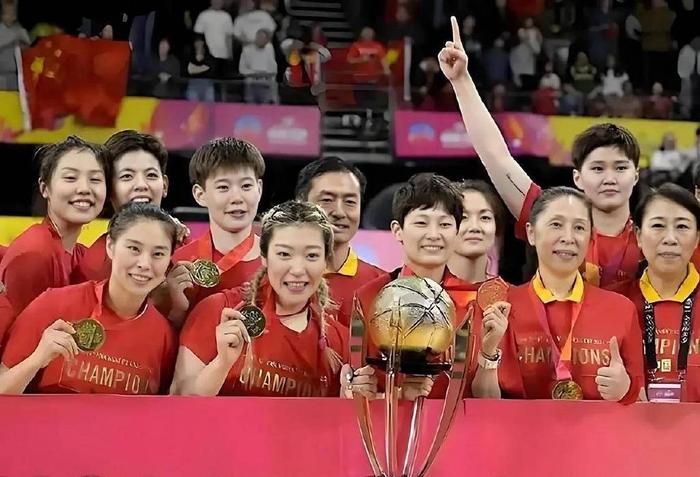 开云体育-果不其然！刚刚卸任中国女篮主教练的郑微，再次挂帅全运会